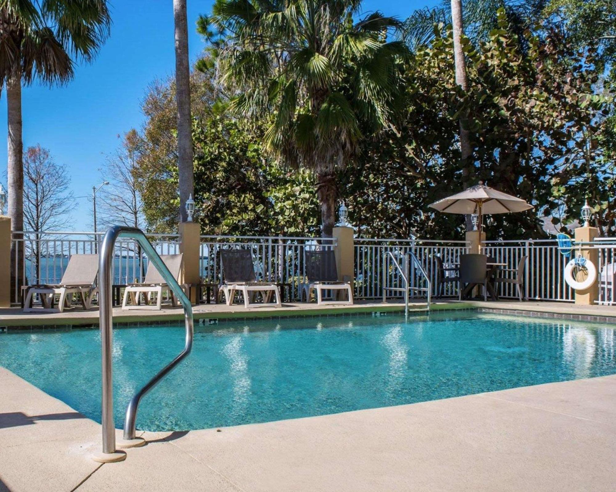 Comfort Suites Clearwater - Dunedin Exterior foto