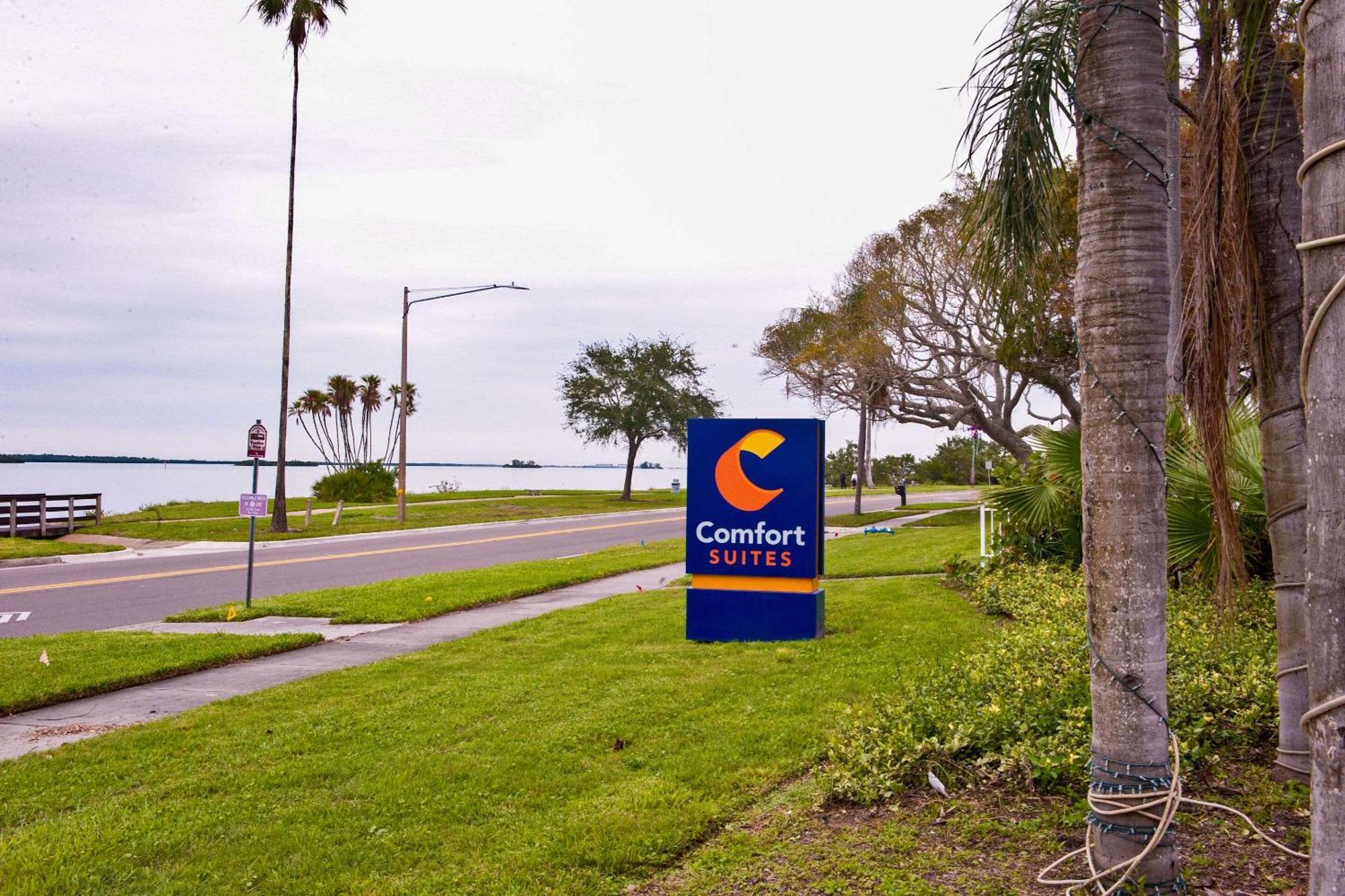 Comfort Suites Clearwater - Dunedin Exterior foto